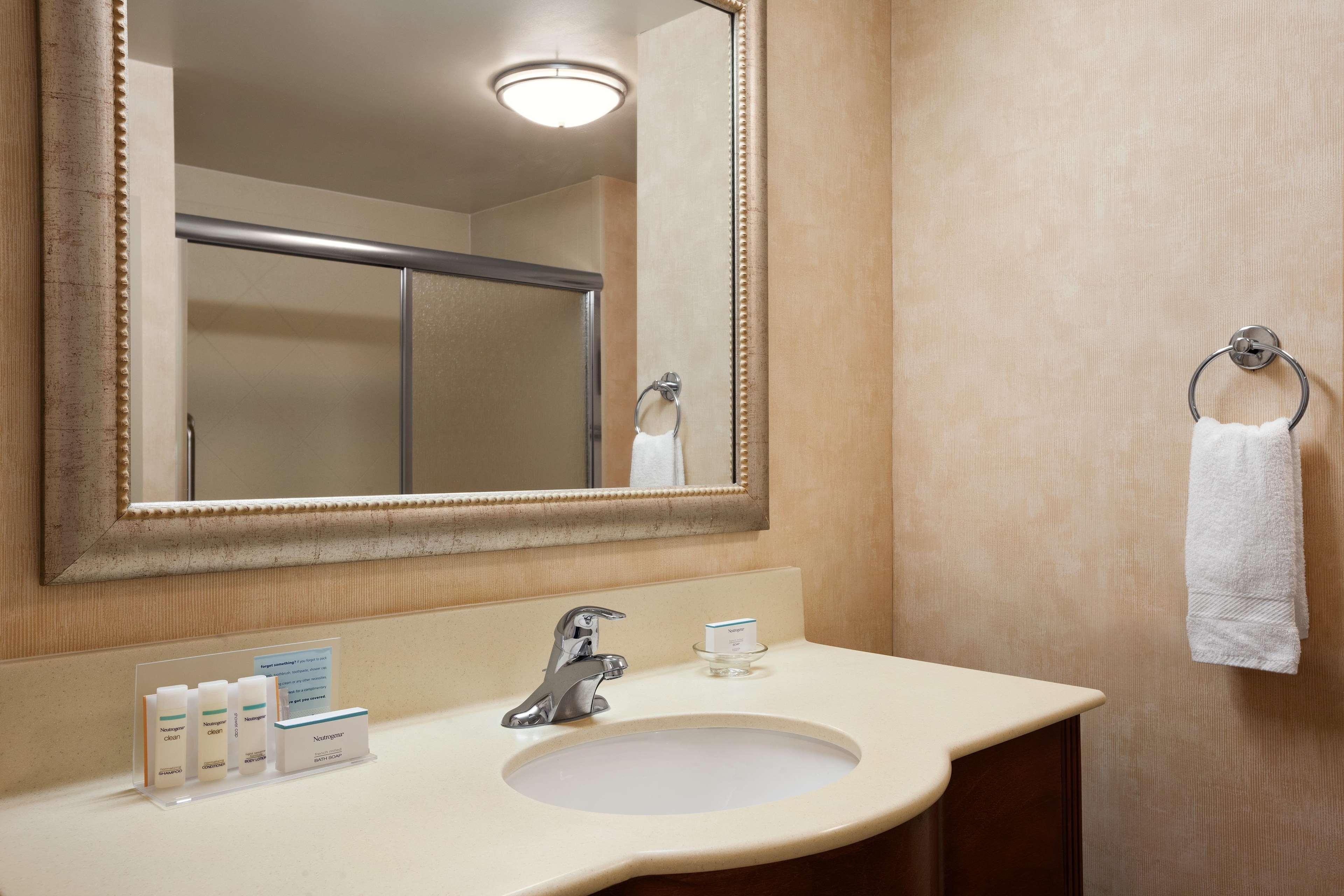 Hampton Inn Geneva Ngoại thất bức ảnh