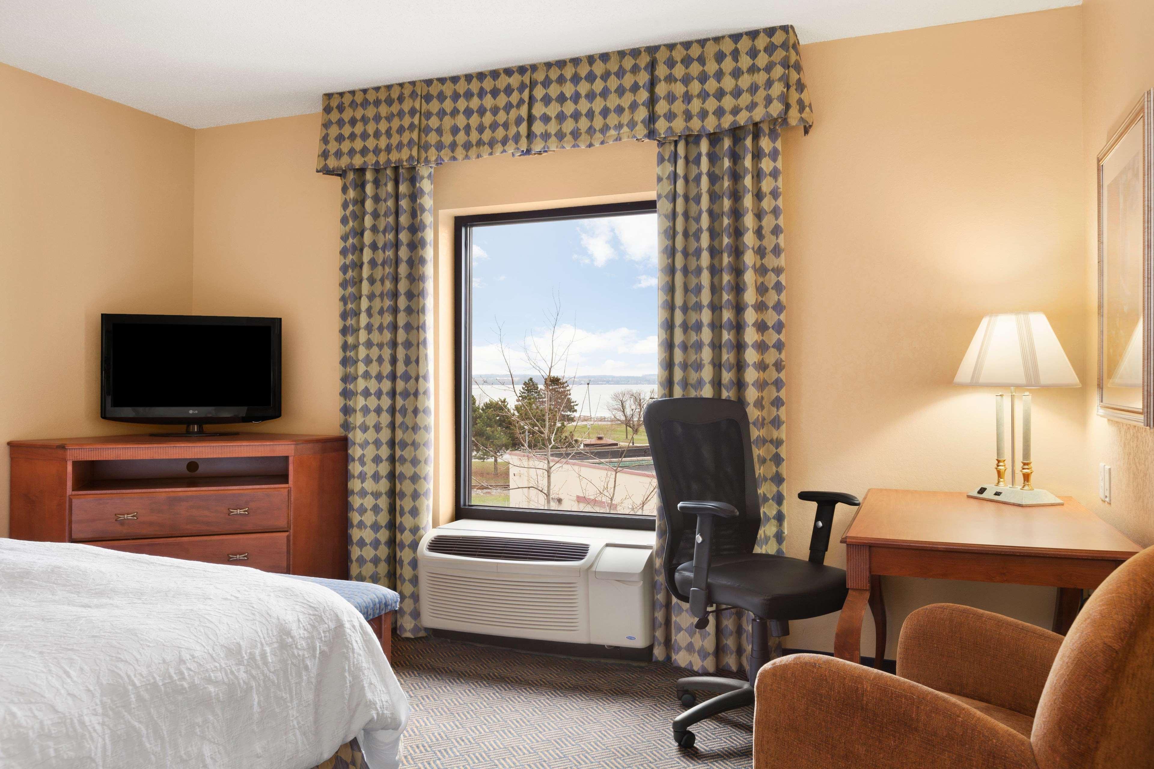 Hampton Inn Geneva Ngoại thất bức ảnh