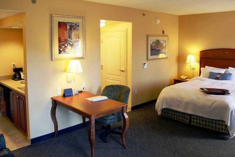 Hampton Inn Geneva Ngoại thất bức ảnh